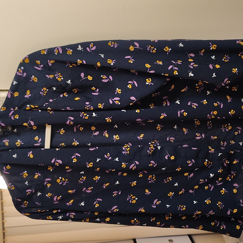 Halogen 1x blue button down shirt with flowers long sleeve